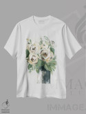 تیشرت سفید طرح دار عمق گل ها، دکور معاصر اثر کارول رابینسون | فروشگاه ایماژ