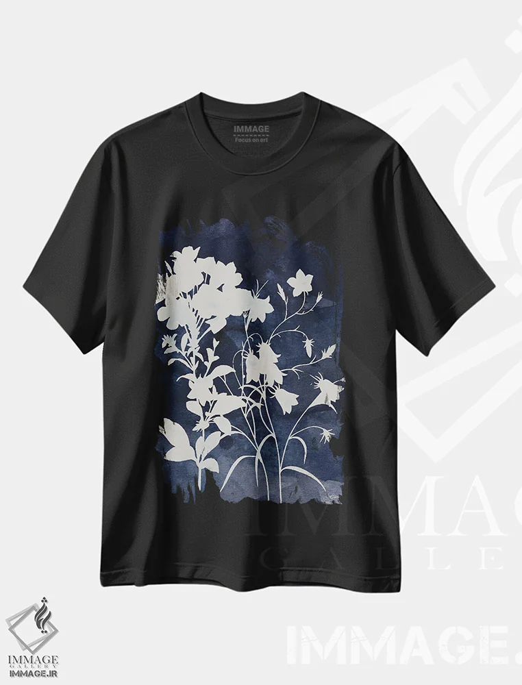 تیشرت مشکی طرح دار گیاه شناسی نیلگون II بازنگری شده، دکور روستایی اثر کارول رابینسون | فروشگاه ایماژ