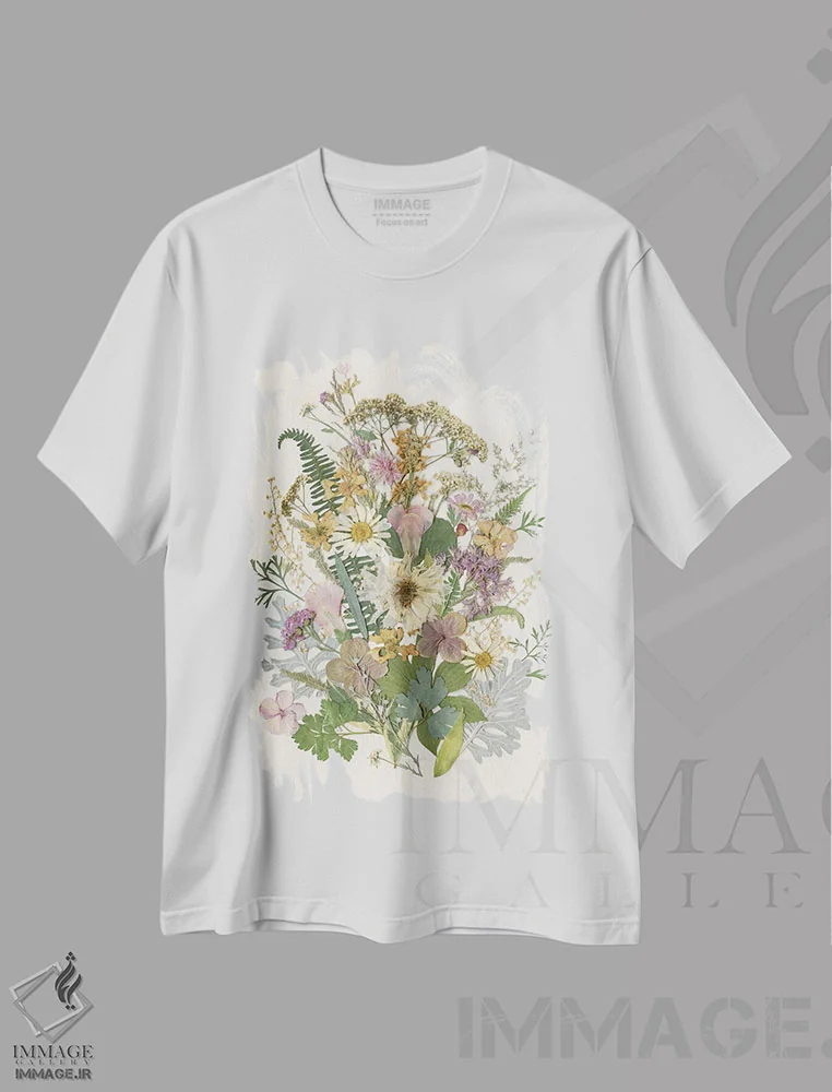 تیشرت سفید طرح دار دسته گل ارگانیک II، هنر دیجیتال اثر کارول رابینسون | immage.ir