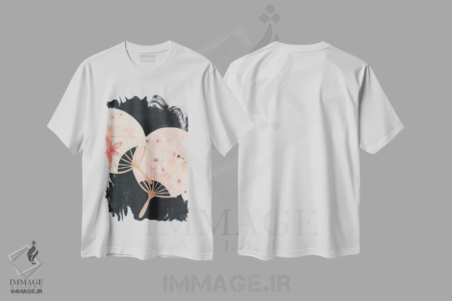 تیشرت سفید طرح دار دو بادبزن کاغذی، دکور آسیایی اثر کریتینگ تارین | immage.ir