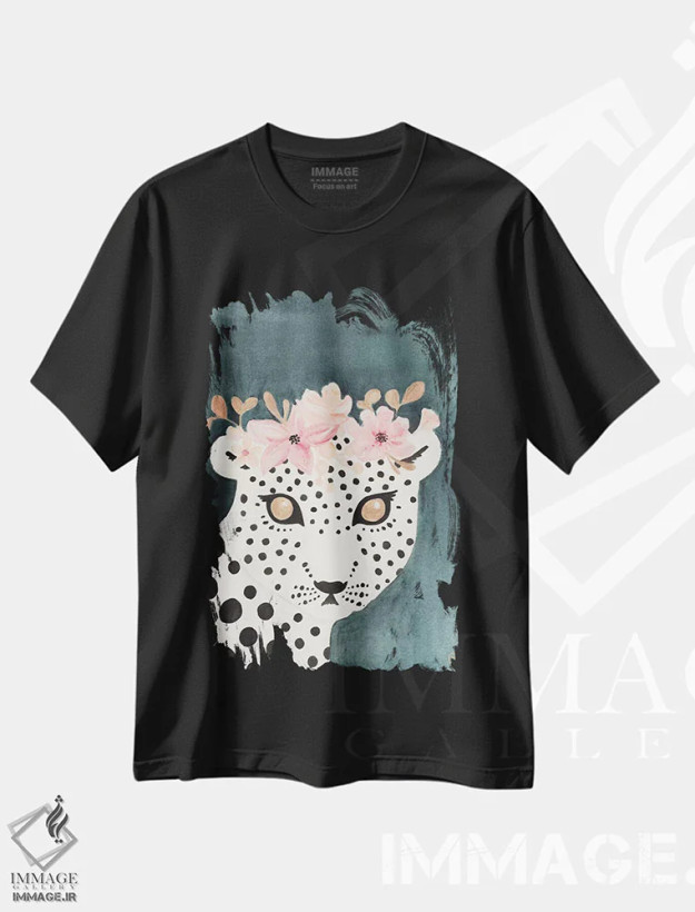 تیشرت مشکی طرح دار پلنگ با تاج گل، دکور بوهمی اثر کریتینگ تارین | فروشگاه ایماژ