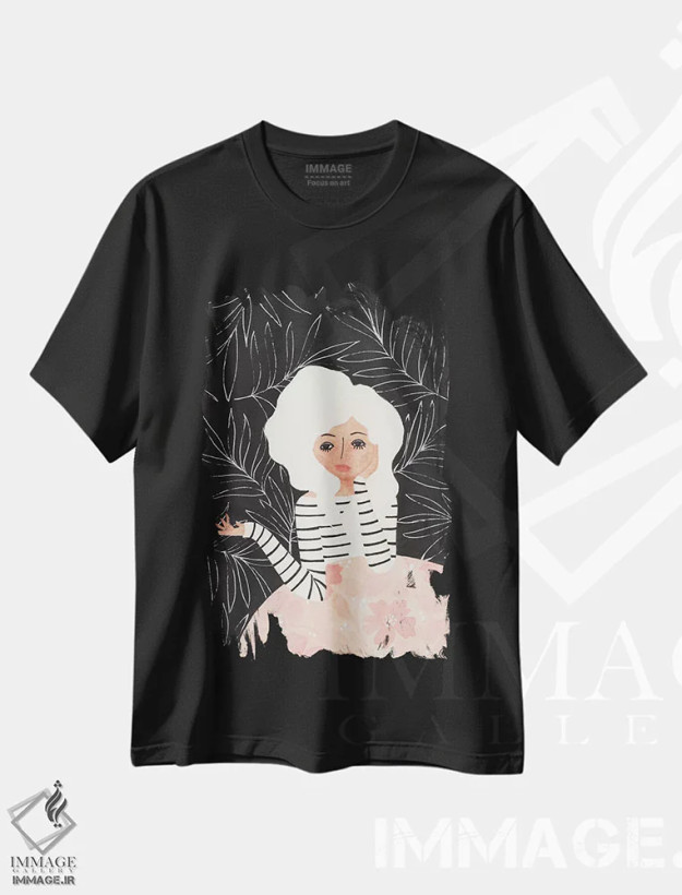 تیشرت مشکی طرح دار دختر پشت میز، دکور بوهمی اثر کریتینگ تارین | فروشگاه ایماژ