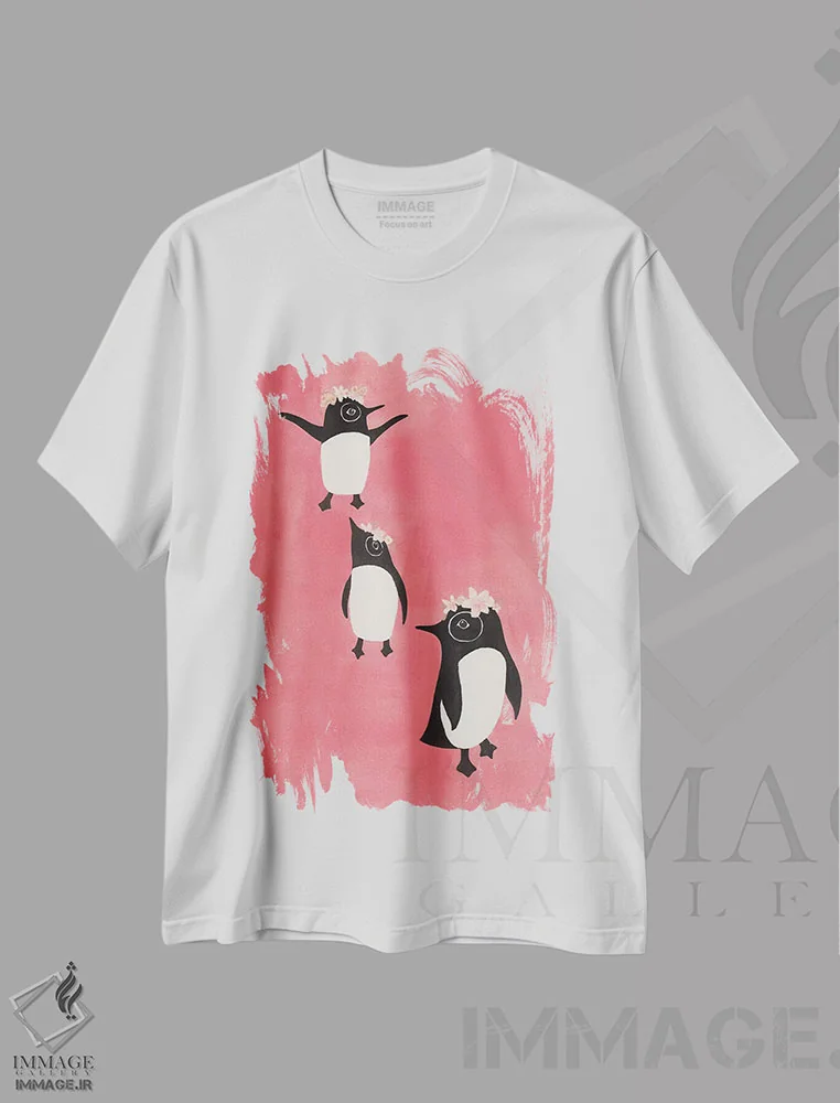 تیشرت سفید طرح دار سه پنگوئن، دکور بوهمی اثر کریتینگ تارین | immage.ir