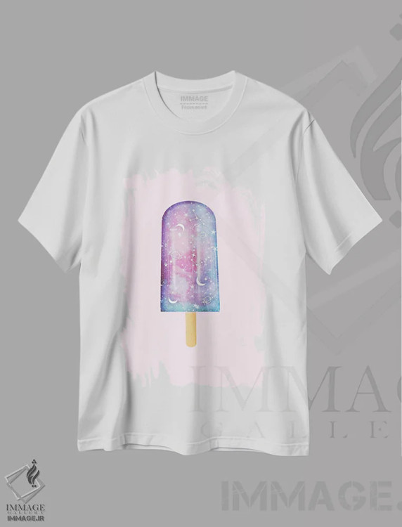 تیشرت سفید طرح دار بستنی یخی کهکشانی، هنر فاخر معاصر اثر امانوئلا کاراتونی | immage.ir