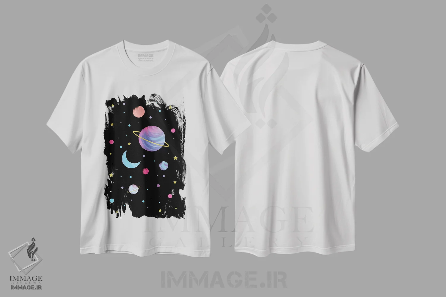 تیشرت سفید طرح دار جهان بزرگ، هنر دیجیتال اثر امانوئلا کاراتونی | immage.ir