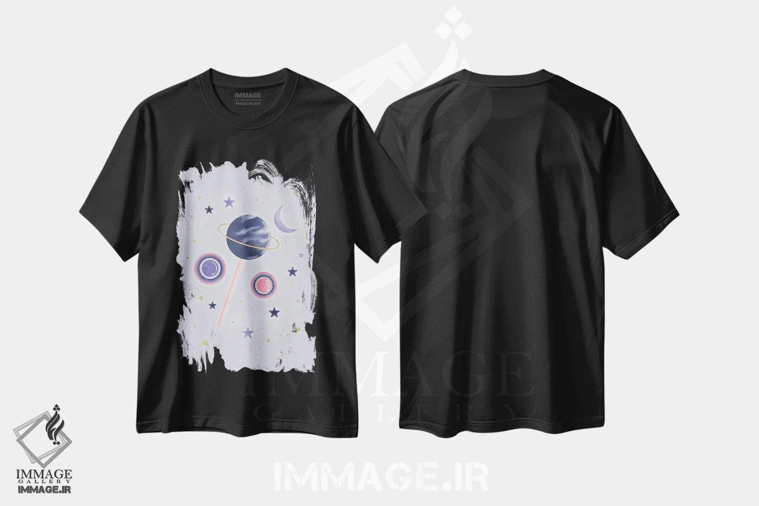 تیشرت مشکی طرح دار آبنبات چوبی فضایی، تزئینی اثر امانوئلا کاراتونی | immage.ir
