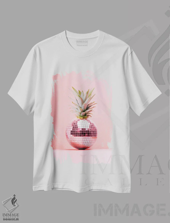 تیشرت سفید طرح دار آناناس هلو فاز، تزئینی اثر امانوئلا کاراتونی | فروشگاه ایماژ
