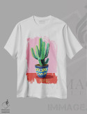 تیشرت سفید طرح دار کاکتوس، دکور معاصر اثر امانوئلا کاراتونی | immage.ir