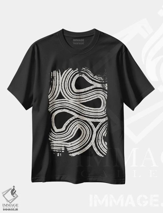 تیشرت مشکی طرح دار نقاشی انتزاعی سیاه وسفید اثر امانوئلا کاراتونی | فروشگاه ایماژ