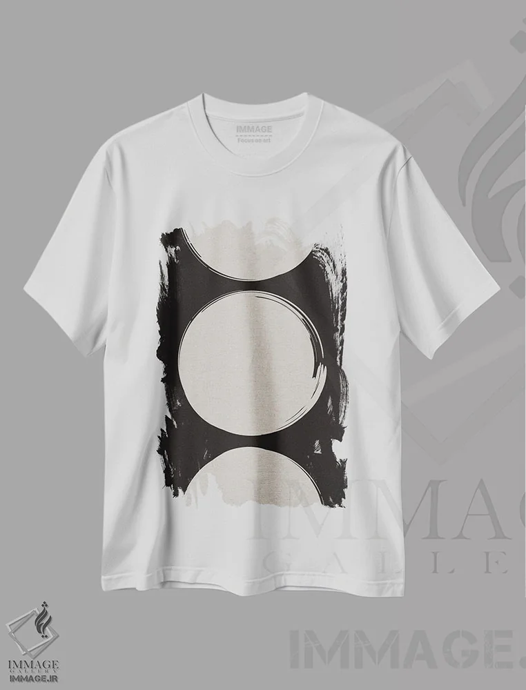 تیشرت سفید طرح دار سه ماه اثر امانوئلا کاراتونی | فروشگاه ایماژ