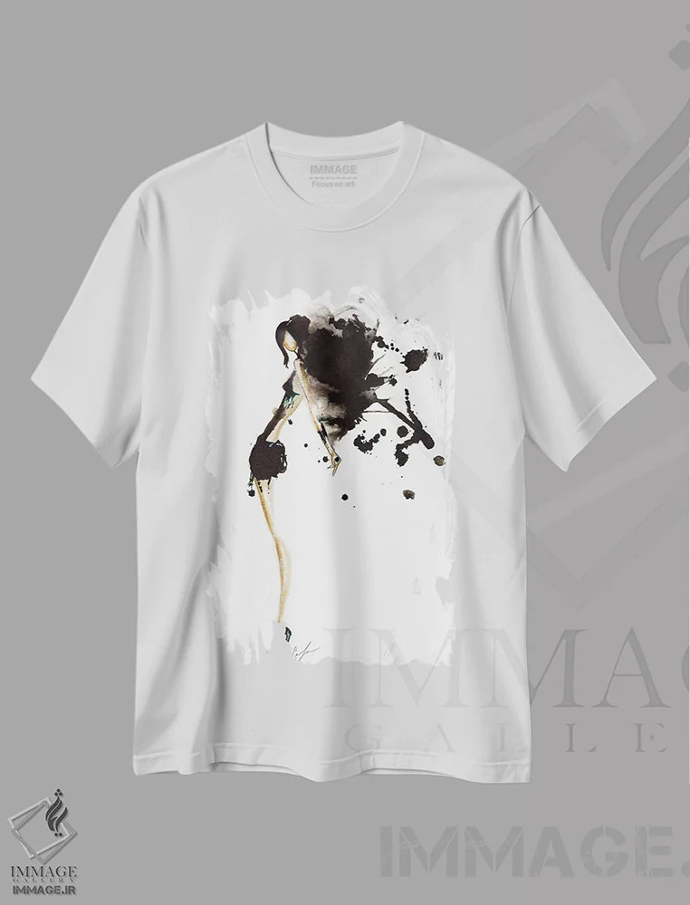 تیشرت سفید طرح دار پخته شده، تزئینی اثر کلر تامپسون | immage.ir