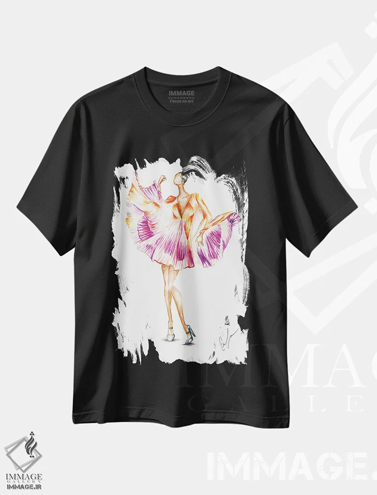 تیشرت مشکی طرح دار پلیسه روی پلیسه، تزئینی اثر کلر تامپسون | فروشگاه ایماژ