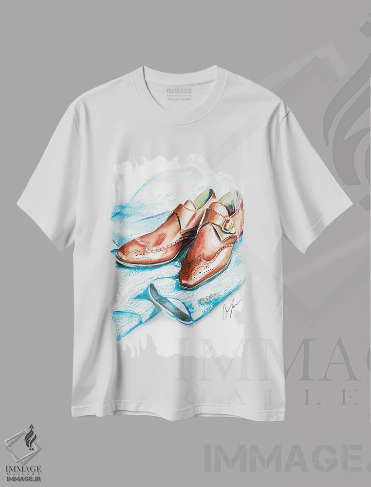 تیشرت سفید طرح دار کفش و پارچه توئید، تزئینی اثر کلر تامپسون | immage.ir