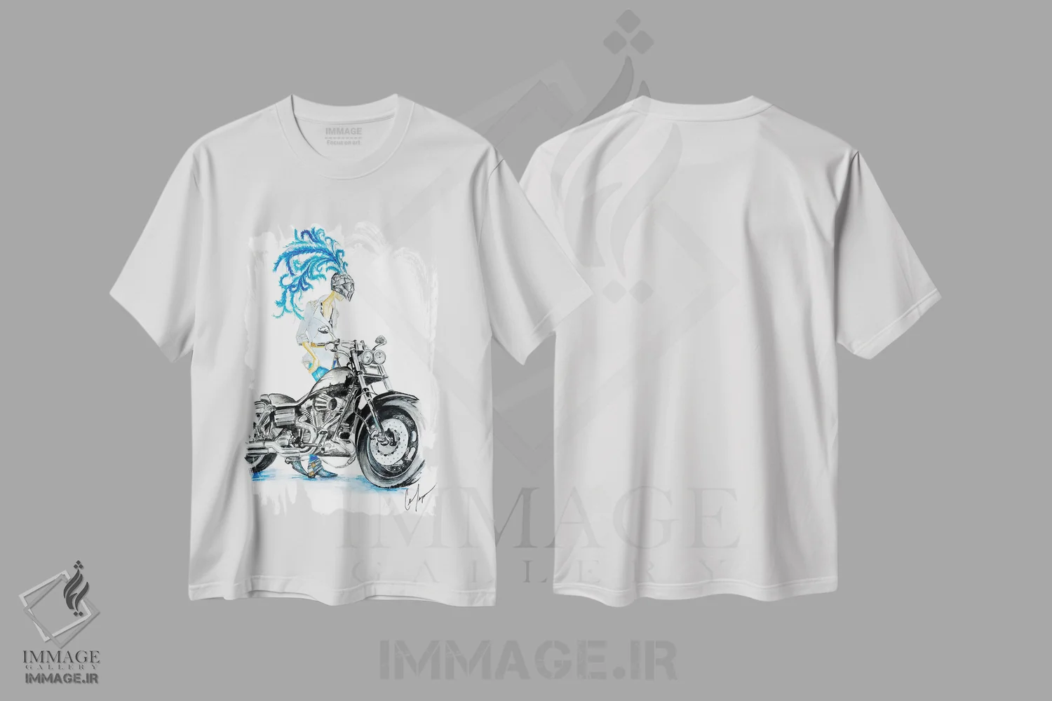 تیشرت سفید طرح دار موتورسوار، تزئینی اثر کلر تامپسون | immage.ir