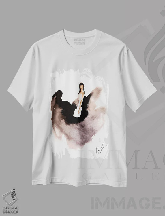 تیشرت سفید طرح دار قوی سیاه، تزئینی اثر کلر تامپسون | فروشگاه ایماژ