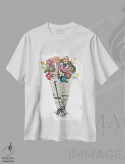 تیشرت سفید طرح دار دسته گل، مدیوم اثر پیپر کاتز | فروشگاه ایماژ