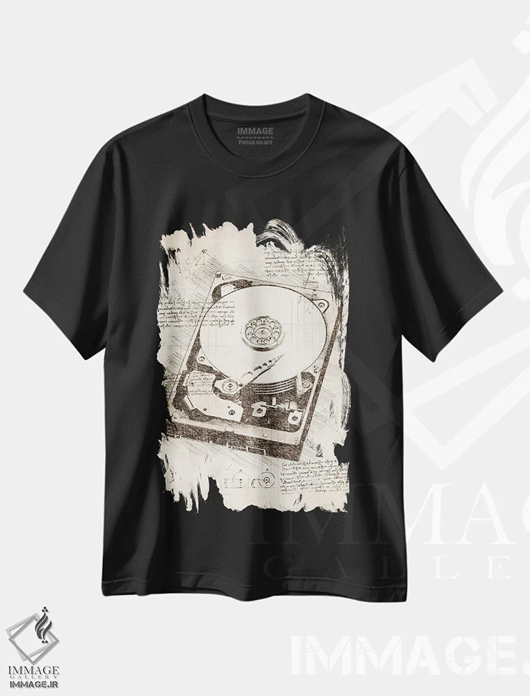 تیشرت مشکی طرح دار دیسک سخت، تزئینی اثر کورنل ولاد | immage.ir