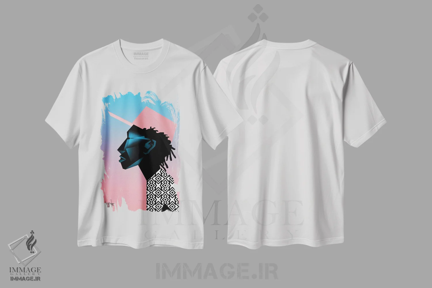 تیشرت سفید طرح دار فضا همان مکان است IV، هنر آمریکایی آفریقایی تبار اثر وی کالونتو | فروشگاه ایماژ