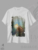 تیشرت سفید طرح دار جنگل افسانه ای، هنر فاخر معاصر اثر کاترین ولز-استاین | immage.ir