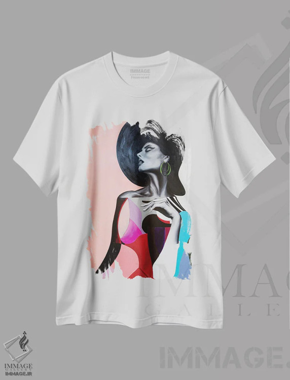 تیشرت سفید طرح دار زن با گوشواره سبز، هنر فاخر معاصر اثر چنس وات | immage.ir