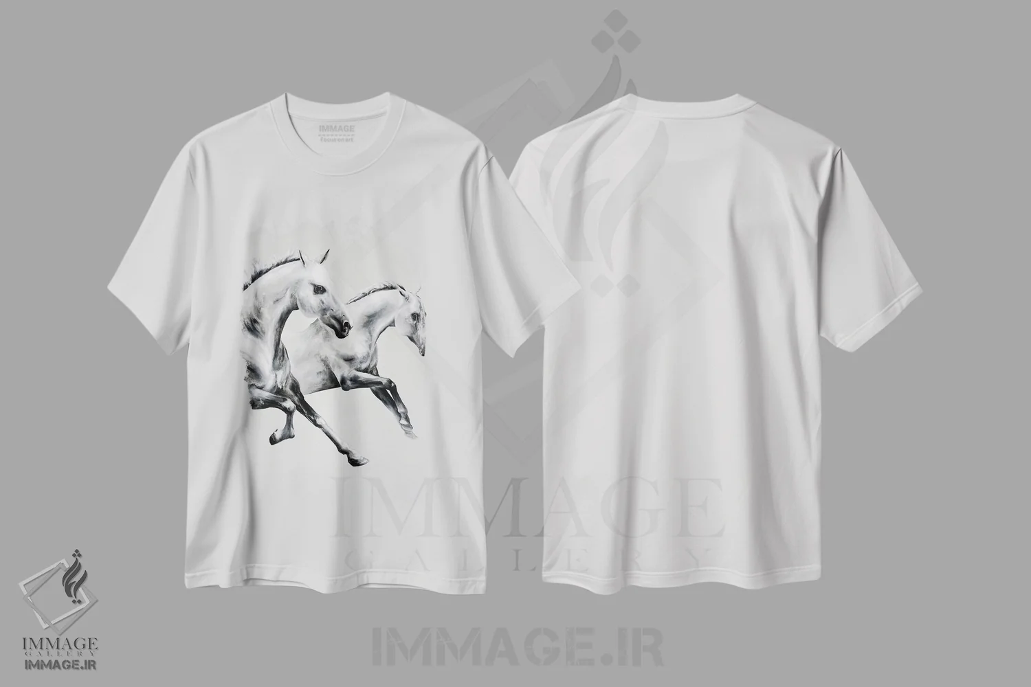 تیشرت سفید طرح دار مسابقه اسب سواری، هنر فاخر معاصر اثر چنس وات | immage.ir