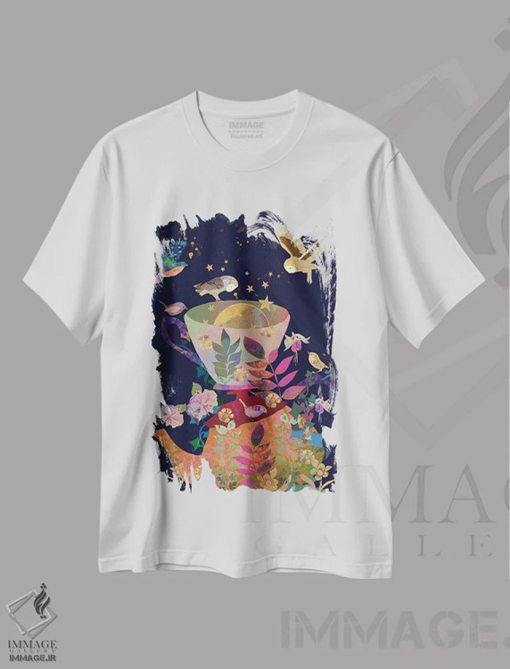 تیشرت سفید طرح دار پُر تا لب، هنر دیجیتال اثر کلر وست وود | immage.ir