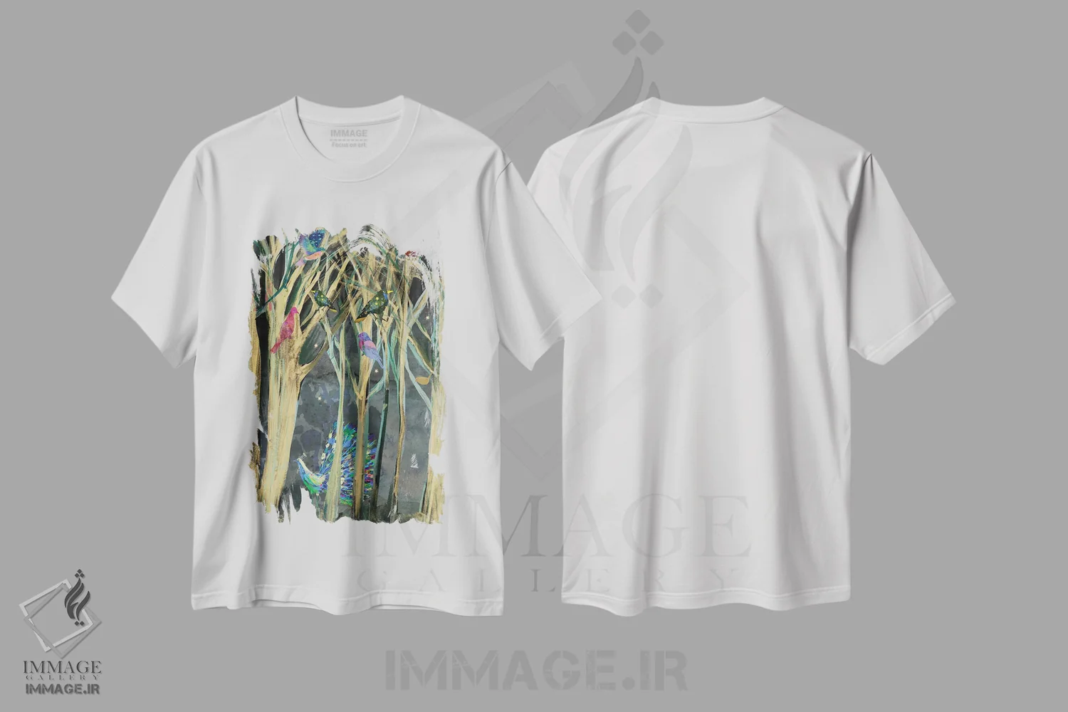 تیشرت سفید طرح دار در جنگل، هنر دیجیتال اثر کلر وست وود | فروشگاه ایماژ