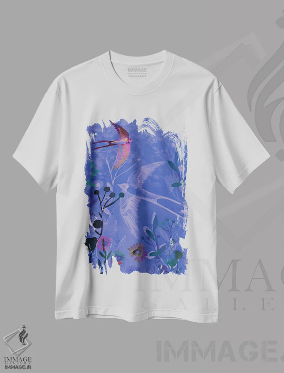 تیشرت سفید طرح دار پرستو، هنر دیجیتال اثر کلر وست وود | immage.ir