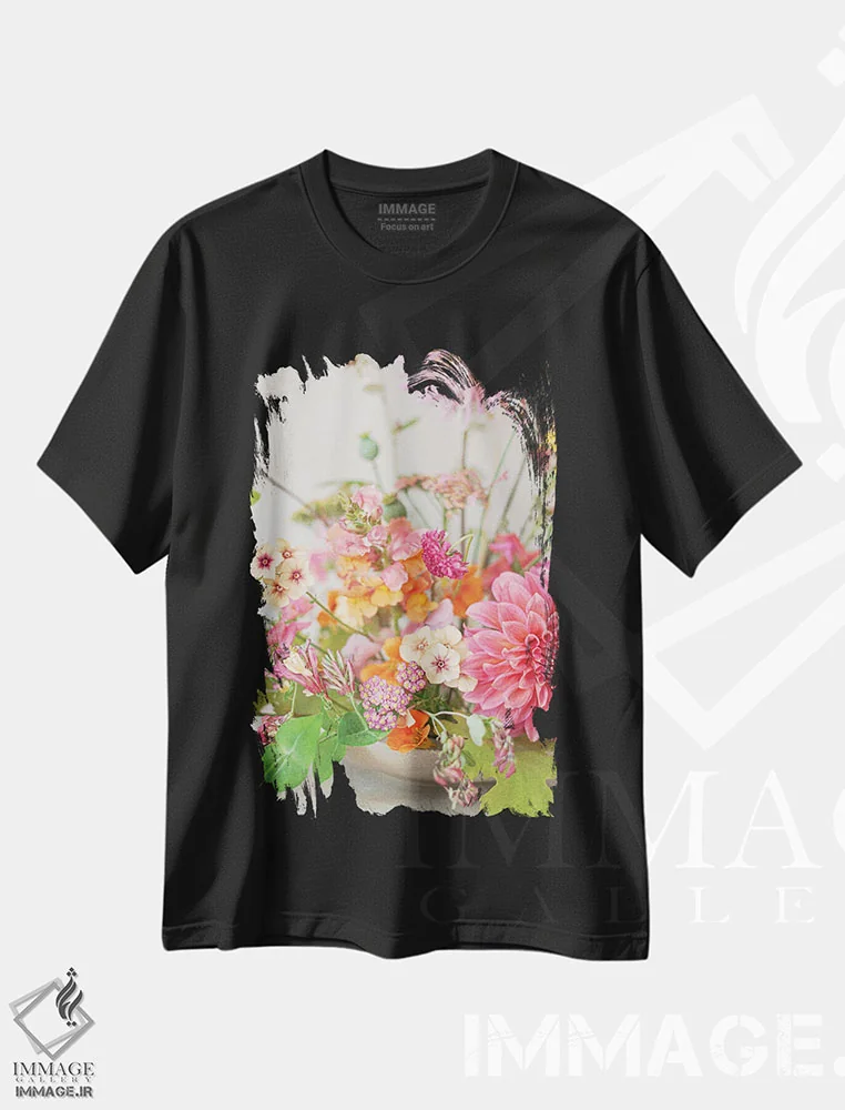 تیشرت مشکی طرح دار شکوفه های رنگ میوه ای، مدیوم اثر کورنلیا وبر | immage.ir