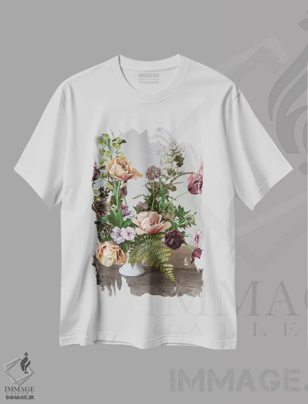 تیشرت سفید طرح دار لاله های بل اپوک، مدیوم اثر کورنلیا وبر | فروشگاه ایماژ
