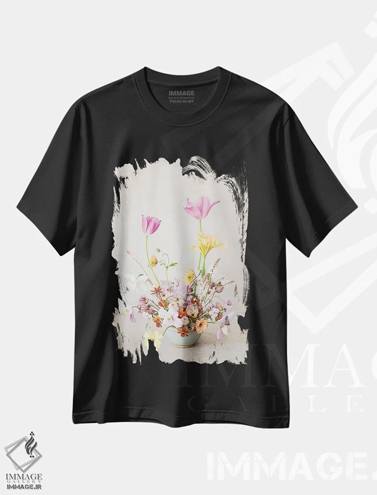 تیشرت مشکی طرح دار کاسهٔ ماه مه با رنگ بستنی، مدیوم اثر کورنلیا وبر | immage.ir