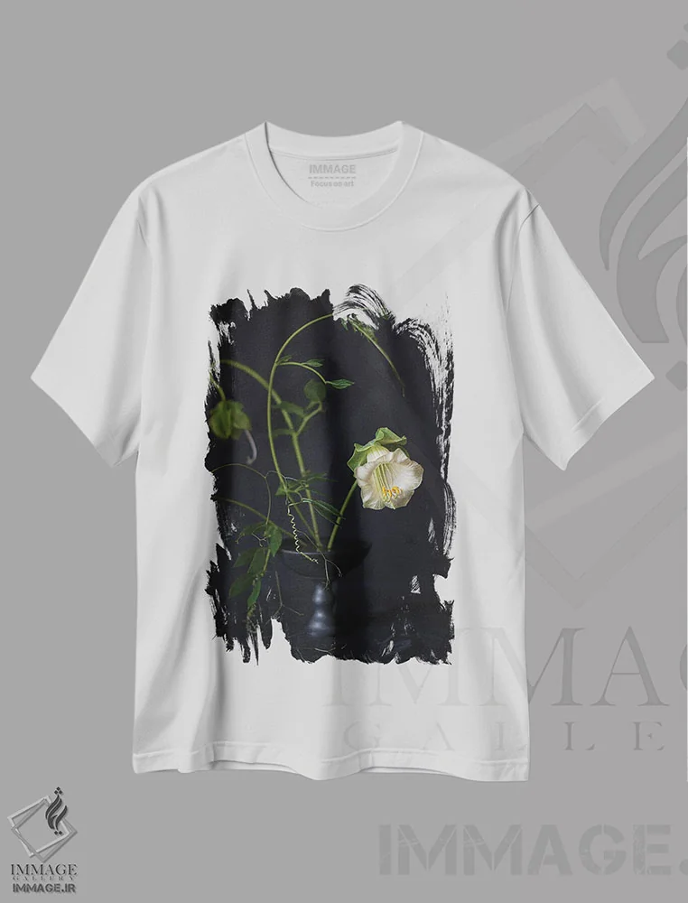 تیشرت سفید طرح دار کوبیا اسکندنس، مدیوم اثر کورنلیا وبر | فروشگاه ایماژ