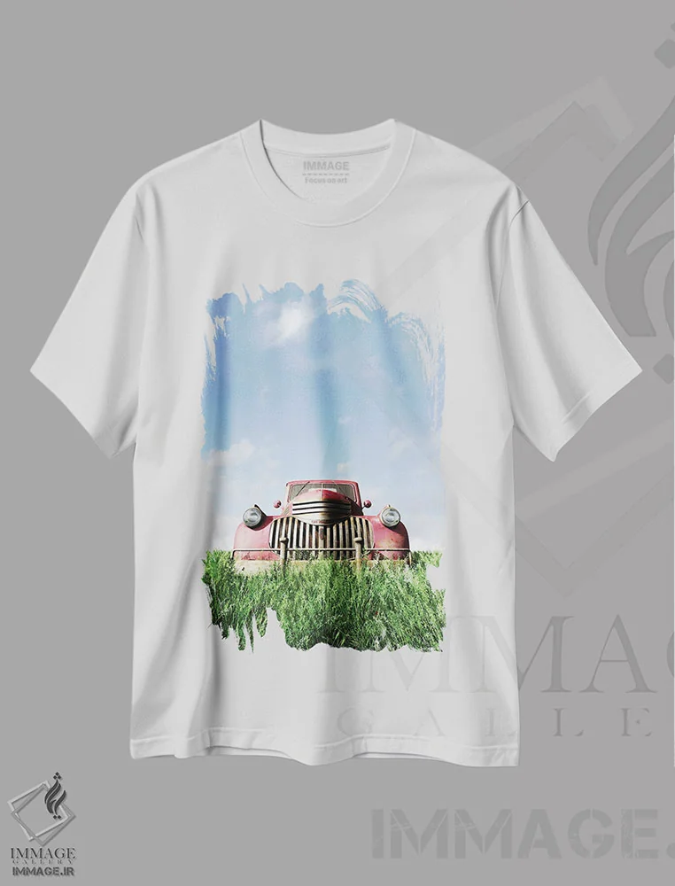 تیشرت سفید طرح دار کامیون قرمز، هنر دیجیتال اثر سینتیا دکر | immage.ir