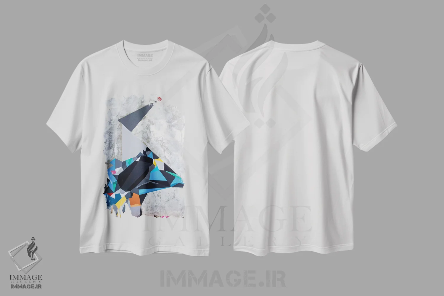 تیشرت سفید طرح دار نور را دنبال کن اثر داز | immage.ir