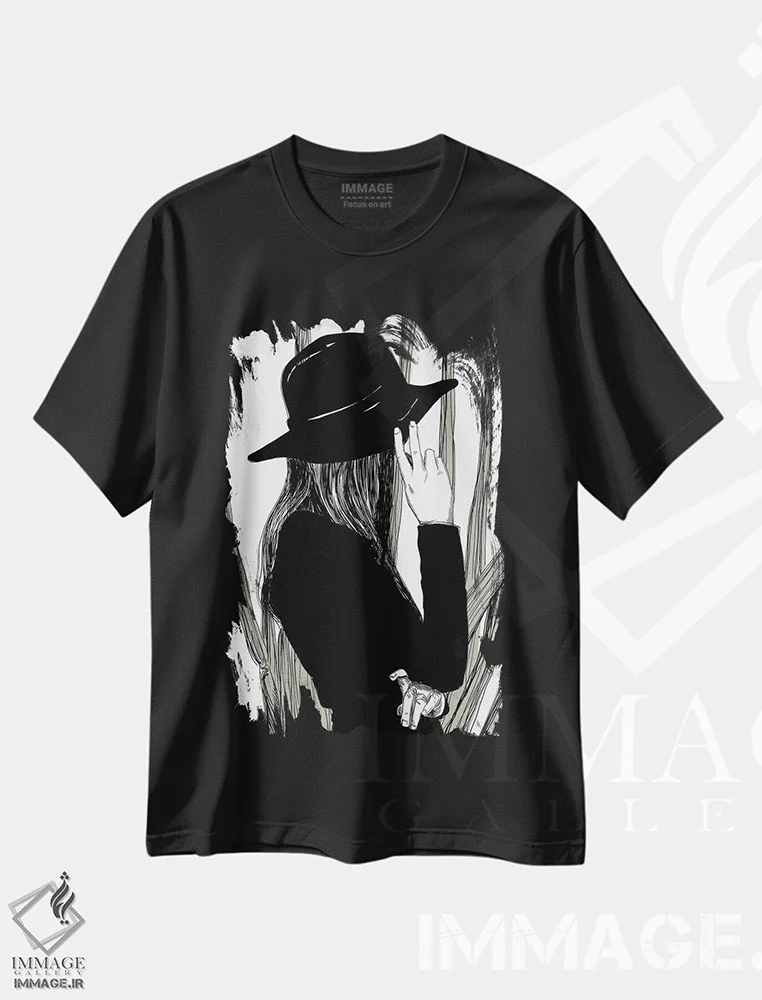 تیشرت مشکی طرح دار پنهان، دست نقاشی و طراحی دستی اثر امبر دی | immage.ir