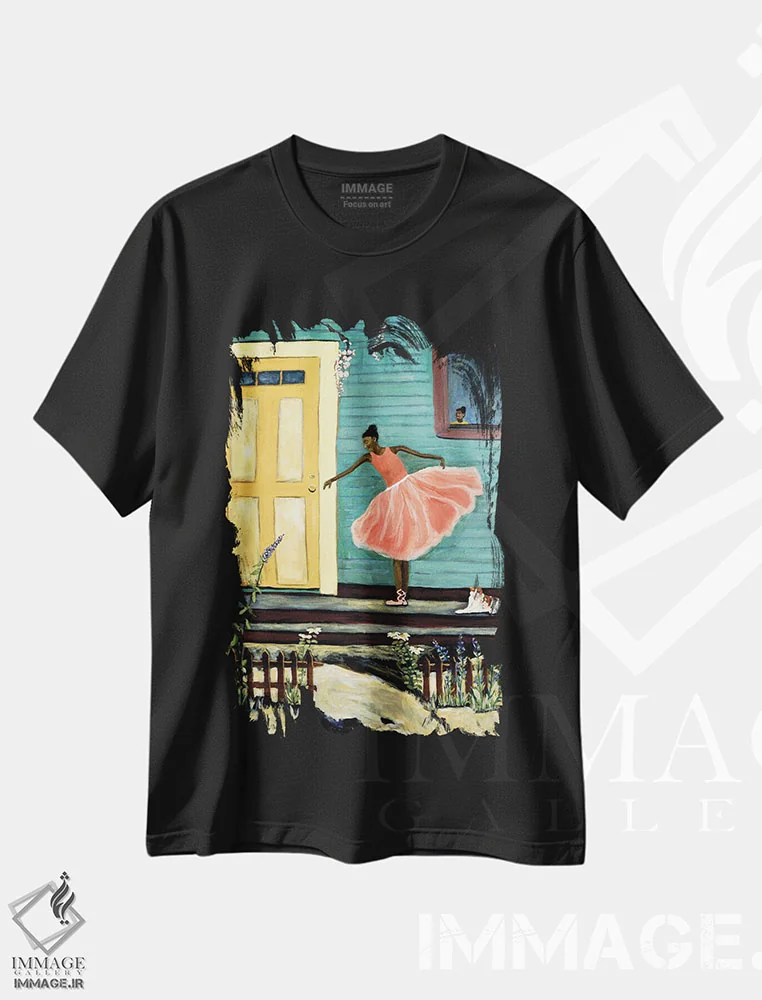 تیشرت مشکی طرح دار در خانه، هنر فاخر معاصر اثر دبورا ایو آلاسترا | فروشگاه ایماژ