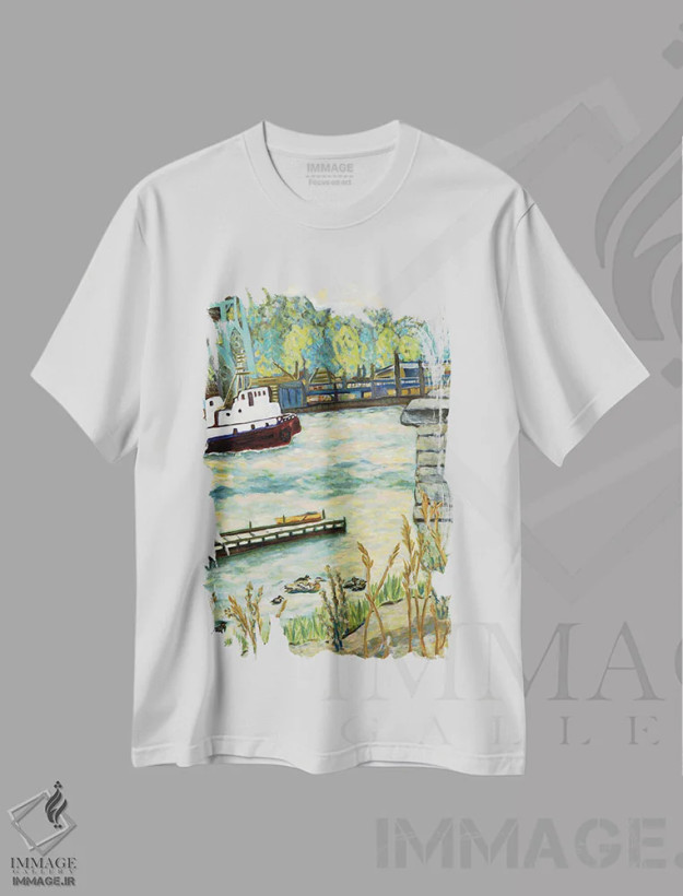 تیشرت سفید طرح دار زیر پل سنت جانز، هنر فاخر معاصر اثر دبورا ایو آلاسترا | فروشگاه ایماژ