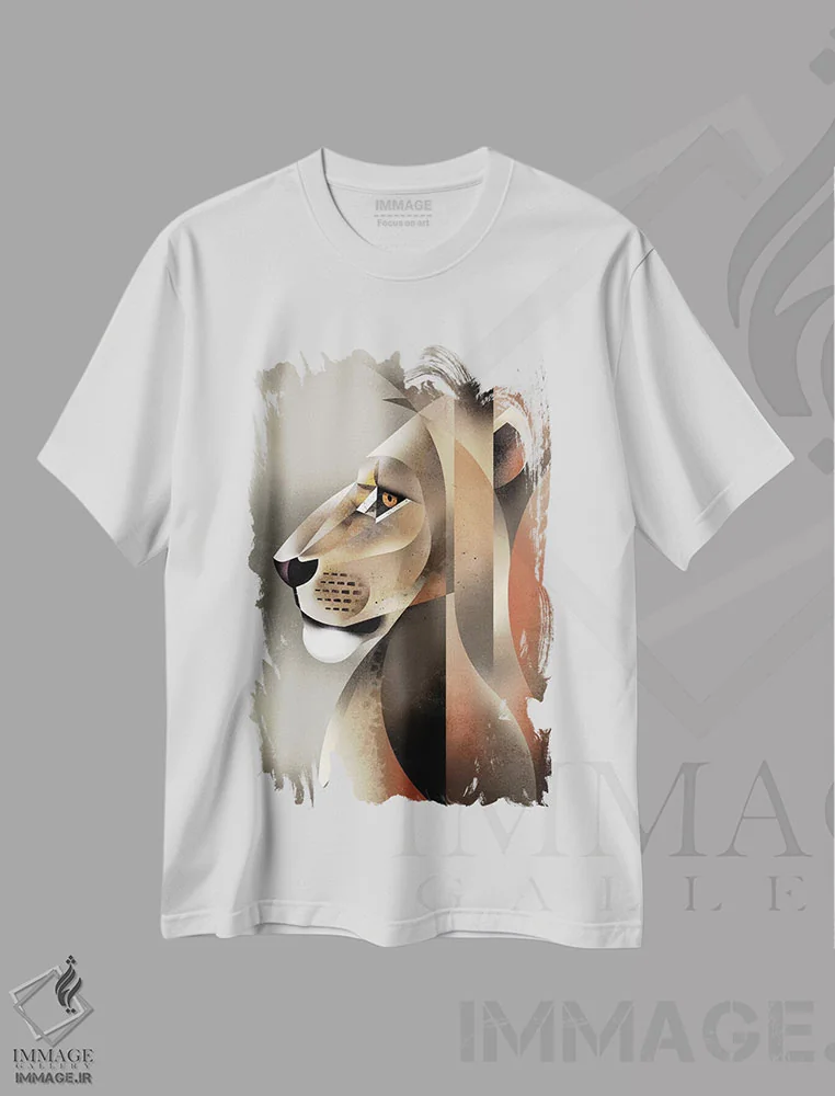 تیشرت سفید طرح دار شیر، هنر دیجیتال اثر دیتِر براون | فروشگاه ایماژ