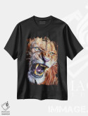 تیشرت مشکی طرح دار شیر، هنر فاخر معاصر اثر درک تورکوت | فروشگاه ایماژ