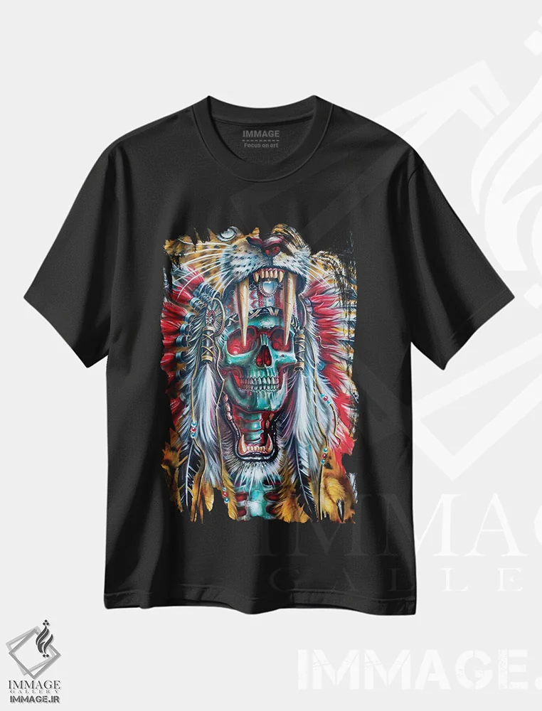 تیشرت مشکی طرح دار جنگجوی دندان خنجری، هنر فاخر معاصر اثر درک تورکوت | فروشگاه ایماژ