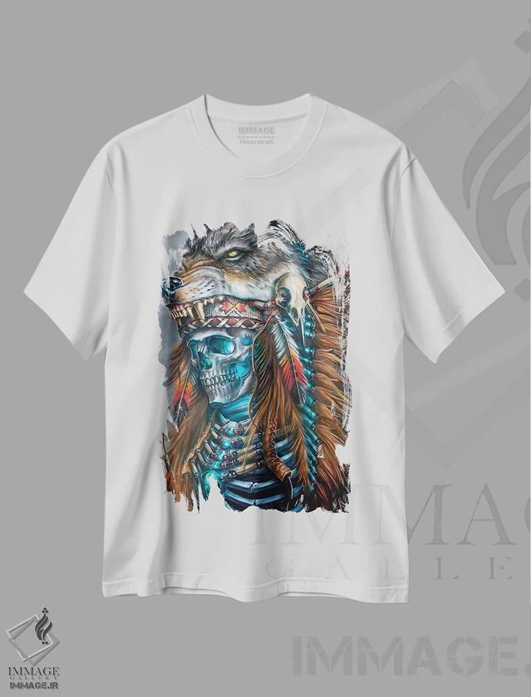 تیشرت سفید طرح دار کلاه پوست روح گرگ، هنر فاخر معاصر اثر درک تورکوت | immage.ir