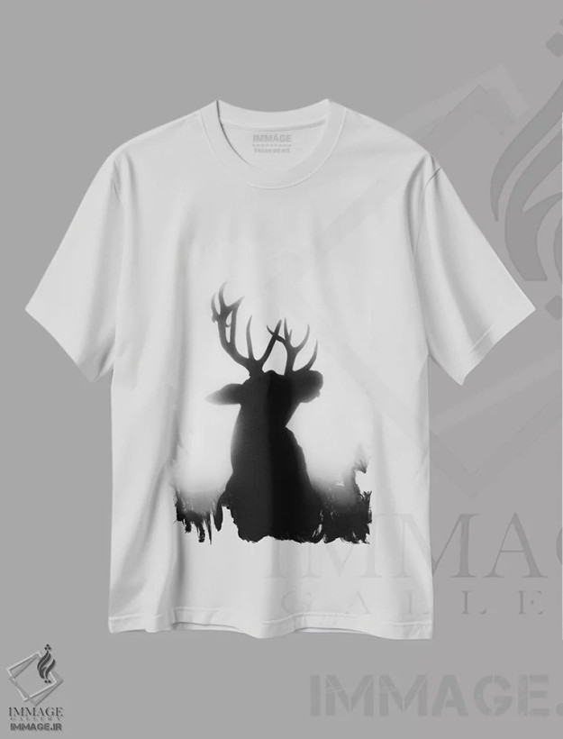 تیشرت سفید طرح دار غرش، عکاسی سیاه و سفید اثر دوریت فوگ | فروشگاه ایماژ