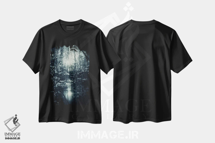 تیشرت مشکی طرح دار دریاچه و درختان عاشقانه در بهار، عکاسی سیاه و سفید اثر دوریت فوگ | فروشگاه ایماژ