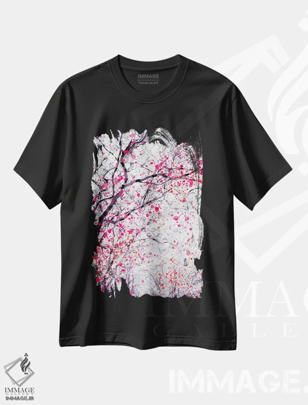 تیشرت مشکی طرح دار درخت شکوفه آتشین ۳، عکاسی ترکیبی اثر دوریت فوگ | فروشگاه ایماژ