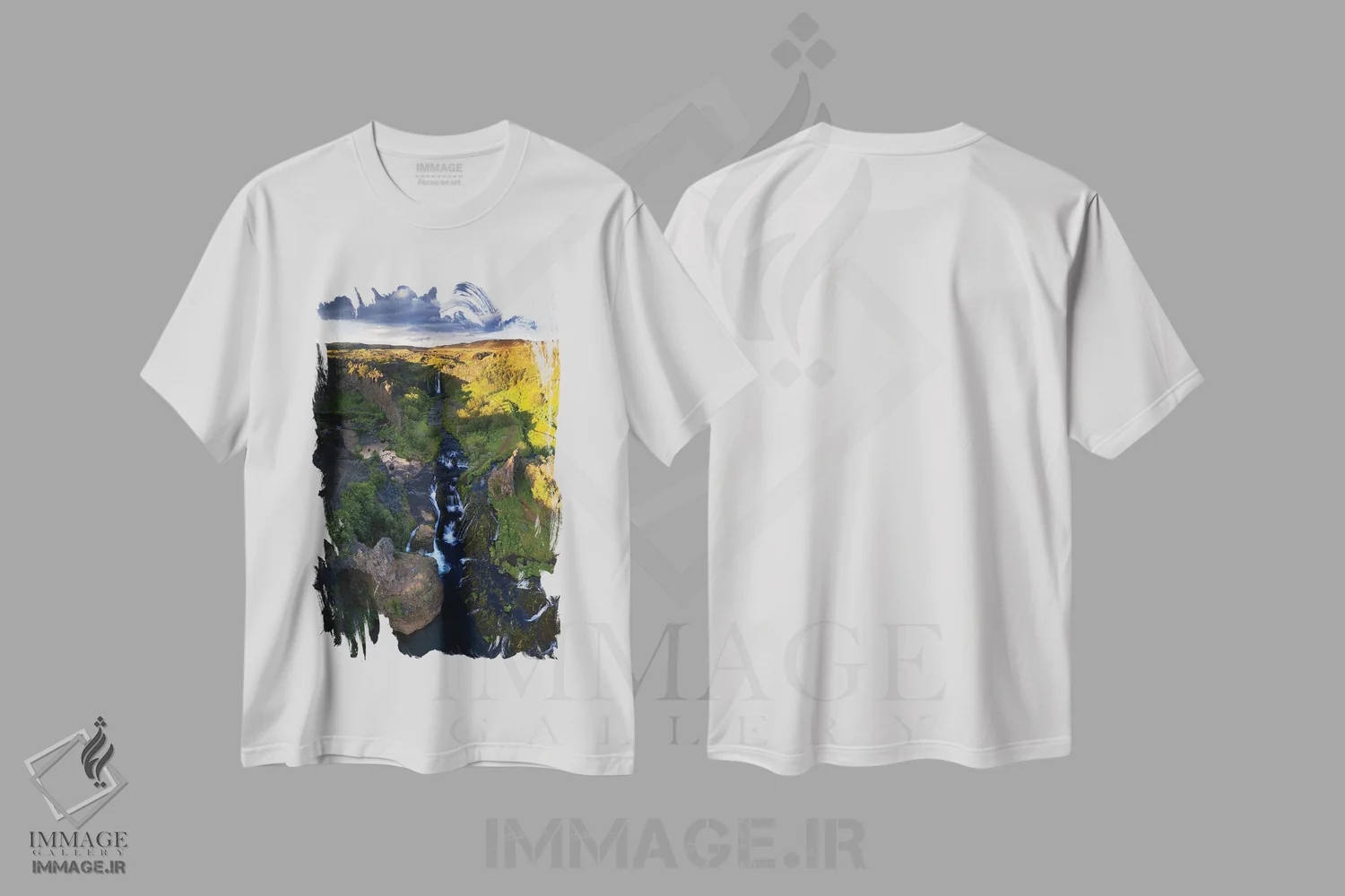 تیشرت سفید طرح دار بهشت آبشارهای ایسلندی از بالا، مدیوم اثر دنیل گاستاگر | immage.ir