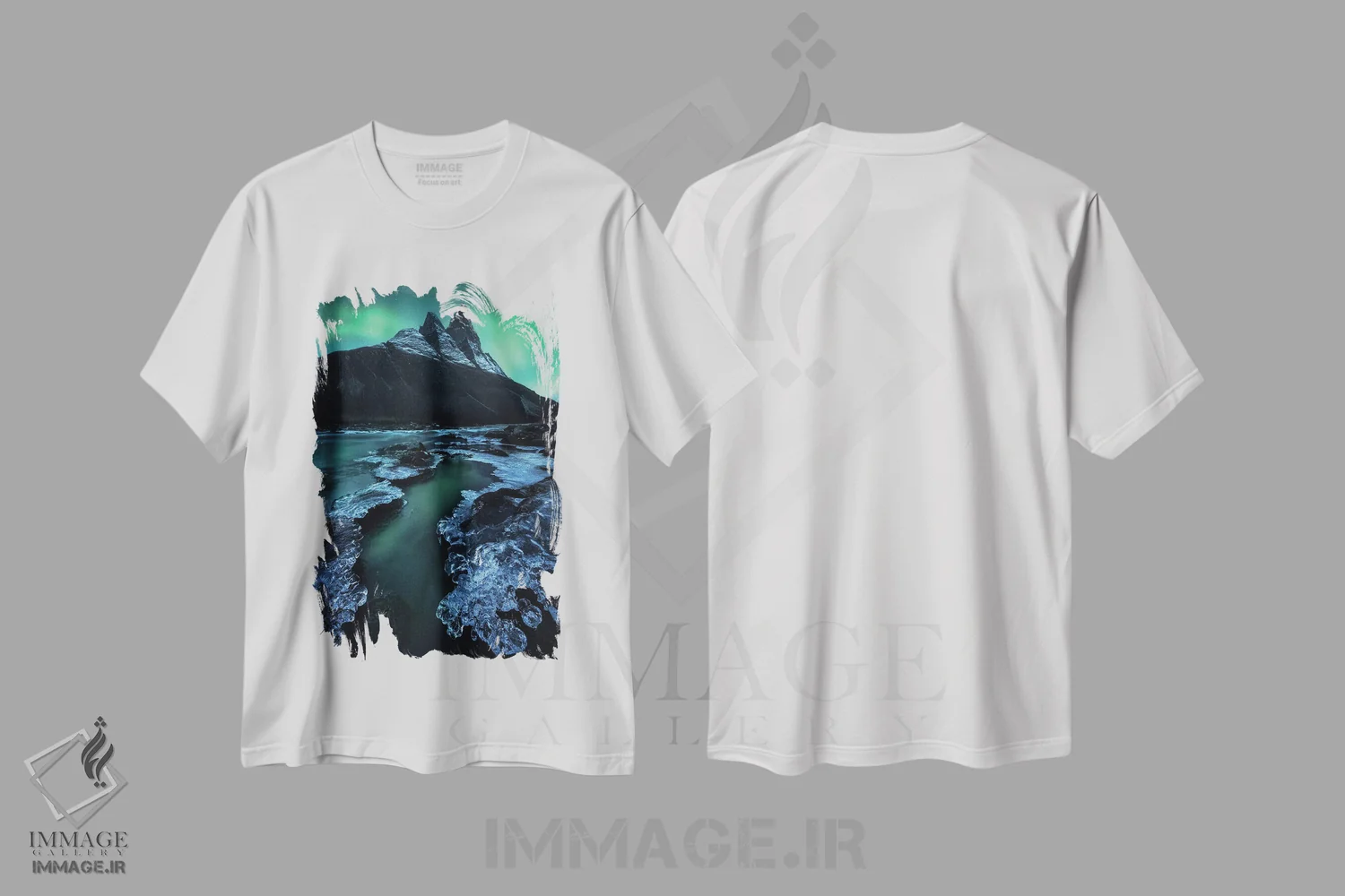 تیشرت سفید طرح دار شفق قطبی در یک شب سرد در نروژ، مدیوم اثر دنیل گاستاگر | فروشگاه ایماژ