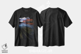 تیشرت مشکی طرح دار غروب سرخ در ساحل سنیا، مدیوم اثر دنیل گاستاگر | immage.ir