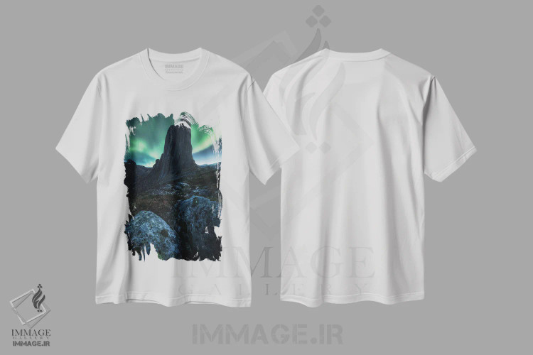 تیشرت سفید طرح دار شفق قطبی در جزیره سنیا، مدیوم اثر دنیل گاستاگر | immage.ir