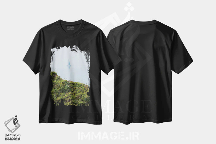 تیشرت مشکی طرح دار قایق بادبانی در ساحل بریتانی، مدیوم اثر دنیل گاستاگر | فروشگاه ایماژ