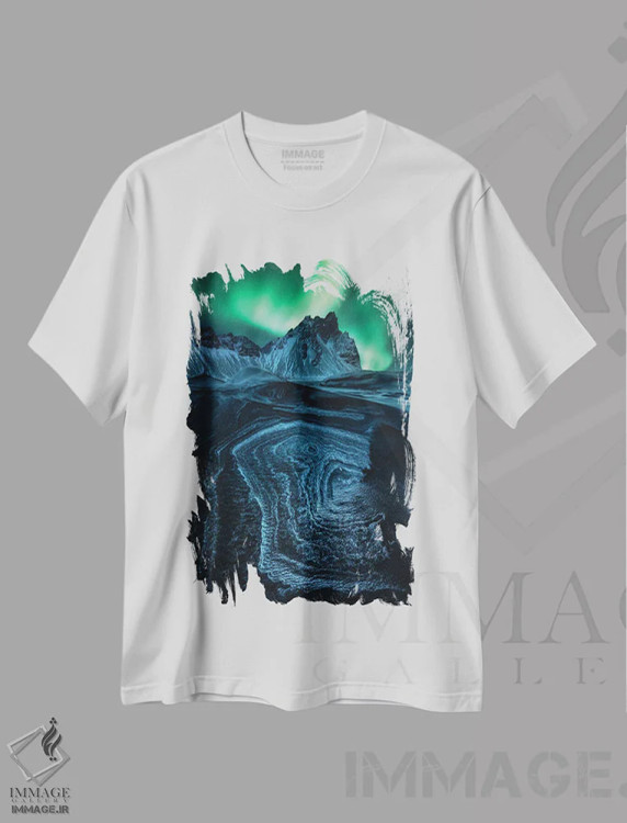 تیشرت سفید طرح دار نمایش شفق قطبی استوکسنس، مدیوم اثر دنیل گاستاگر | فروشگاه ایماژ